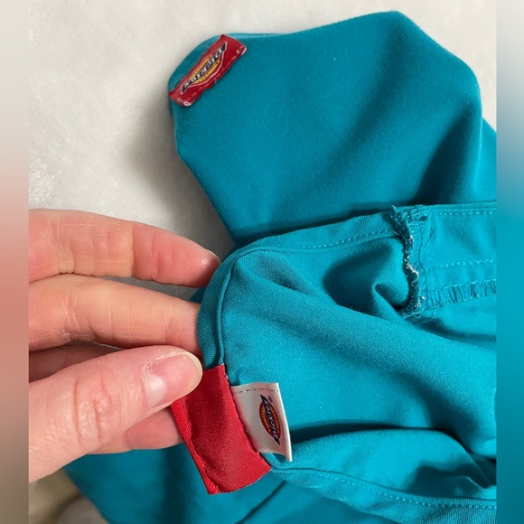 Dickies scrub top: Short Sleeve Women's shirt - Picture 2 of 3